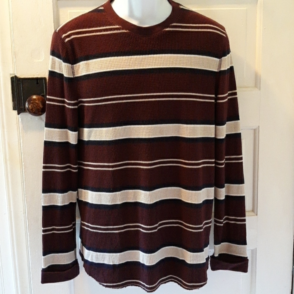 Gap mens large thermal striped shirt